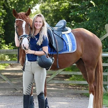 Ontmoet de medewerkers van onze dierenkliniek voor paarden en gezelschapsdieren.